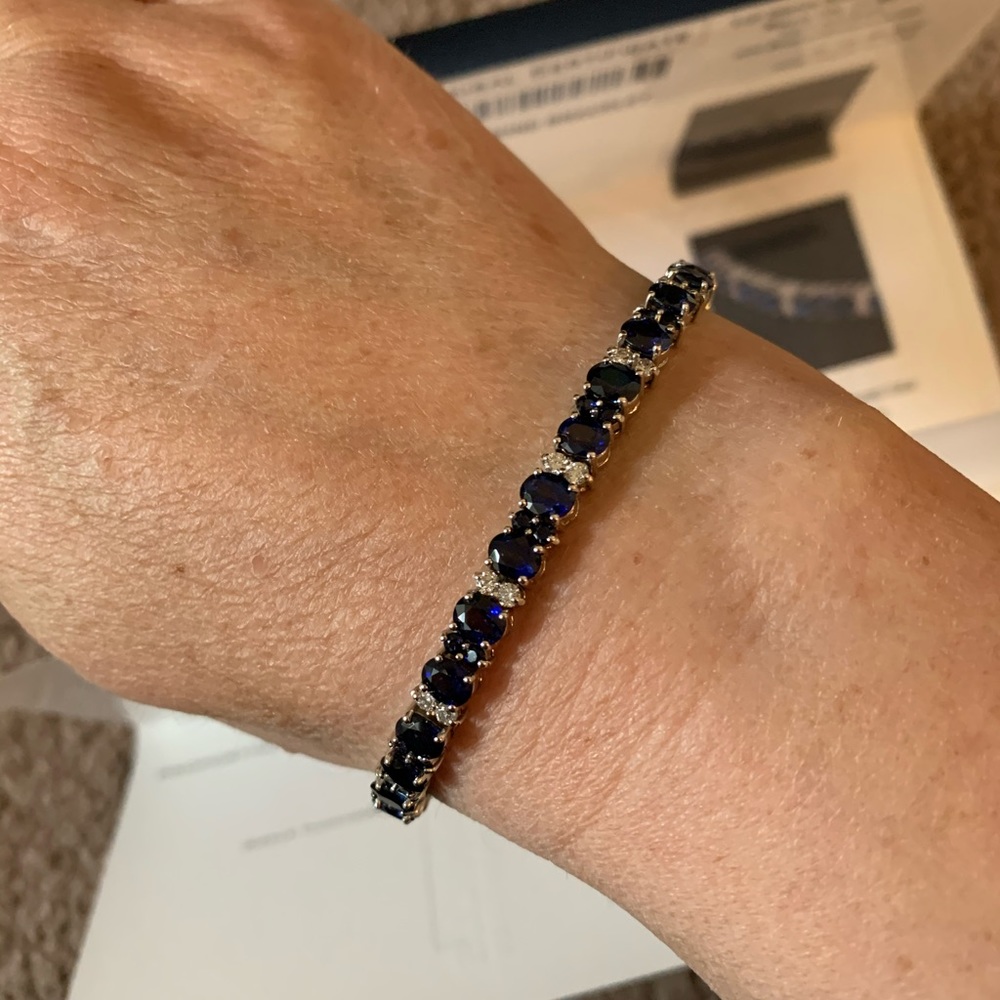 13.94 carat Sapphire 1.34 carat diamond bracelet